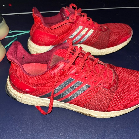 Adidas ultra boost size 10 worn but still a lot of life - Picture 1 of 3